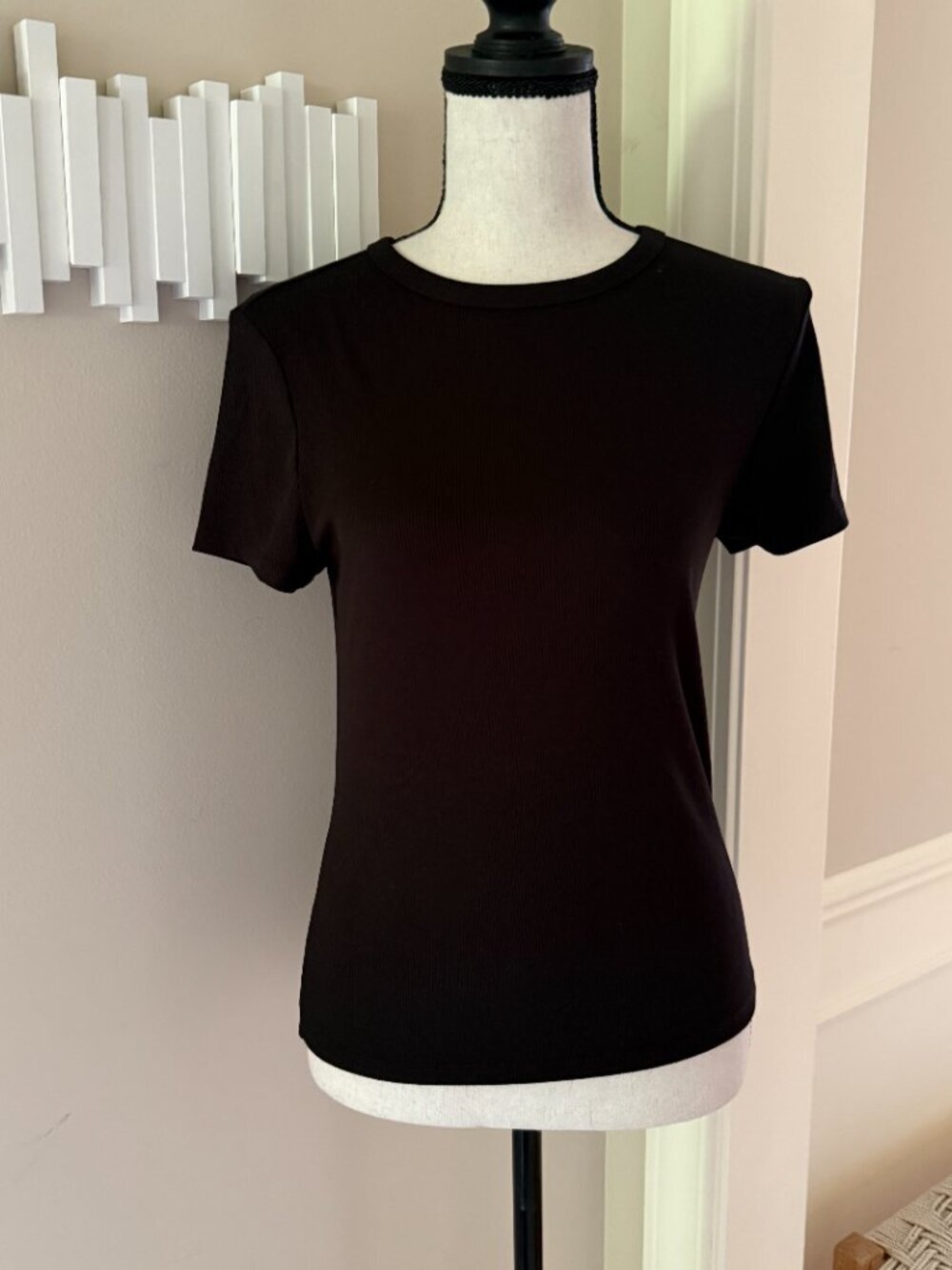 No Boundaries Ribbed Fitted Tee Black Short Sleeve Stretch Top Medium